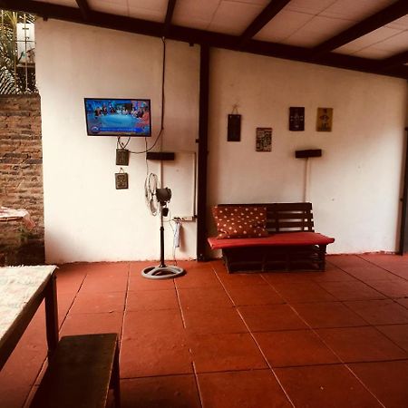 بوساداس Hostel Costa Mosquito المظهر الخارجي الصورة