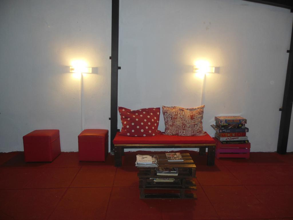 بوساداس Hostel Costa Mosquito المظهر الخارجي الصورة